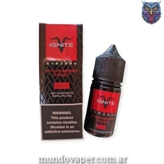 Botella de sales de nicotina IGNITE Strawberry Frost con su caja, 30 ml y 35 mg de nicotina.