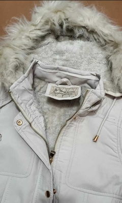 Jaqueta Parka Forrada Feminina Moda Inverno Byunna Com Capuz - comprar online