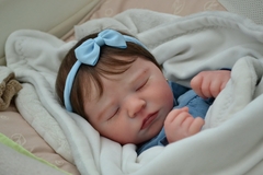 Bebê Reborn ( kit Quinn) na internet
