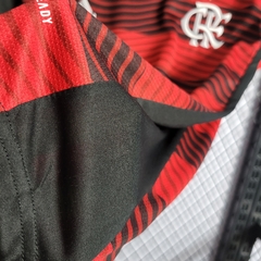 Uniforme Fem Flamengo Titular 22-23 na internet