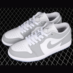 Nike Air Jordan 1 Low Wolf na internet