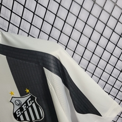 Uniforme Santos Reserva 2022-2023 na internet