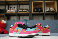 Nike SB Dunk Low Sra. Pacman (2022) - Loja suicid drop