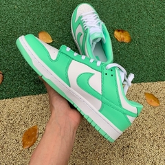 Imagem do Nike Dunk Low SP Green Glow (2021)