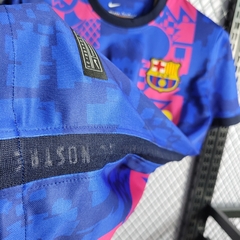 Uniforme Barcelona Fourth na internet