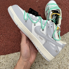 Nike SB Dunk Low x Off White Lot 04 of 50 na internet