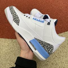 Nike Air Jordan 3 Retro UNC na internet