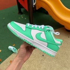 Nike Dunk Low SP Green Glow (2021) na internet