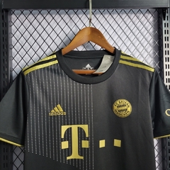 Uniforme Bayern München Gold Third 21-22 na internet