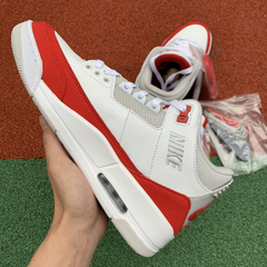 Nike Air Jordan 3 Tinker University Red 2019 na internet