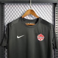 Uniforme Canadá Third na internet