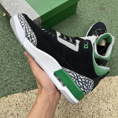 Nike Air Jordan 3 OG Cement Pine Green na internet