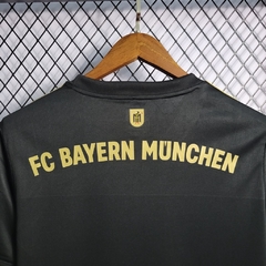 Uniforme Bayern München Gold Third 21-22 - comprar online