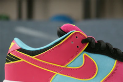 Nike SB Dunk Low Sra. Pacman (2022) - Loja suicid drop