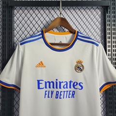 Uniforme Real Madrid Titular 2021-2022 na internet