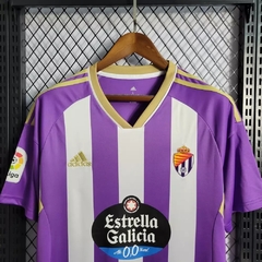 Uniforme Real Valladolid Titular 22-23 na internet