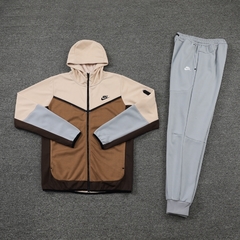 TRACKSUIT TECH-FLEECE NIKE MOCHA na internet