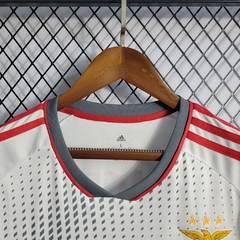 Uniforme Benfica Titular 2022-2023 na internet