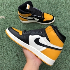 Nike Air Jordan 1 High OG Yellow Toe na internet