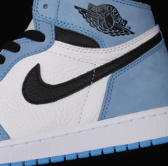 Nike Air Jordan 1 High OG University Blue na internet