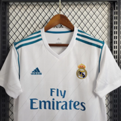 Uniforme Real Madrid Retro Titular 2017 na internet