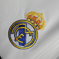 Uniforme Fem Real Madrid Titular 22-23 Patch na internet