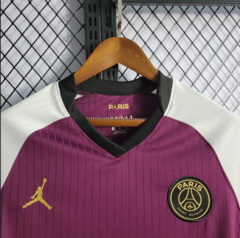 Uniforme PSG Retro 2021 na internet