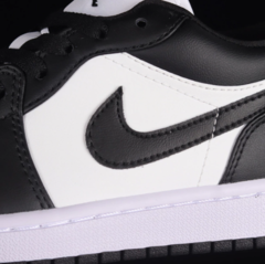 Nike Air Jordan 1 Low Panda na internet