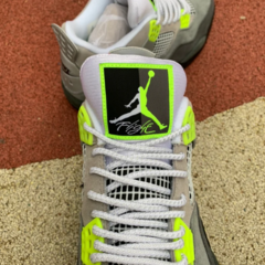 Imagem do Nike Air Jordan 4 Neon 95s