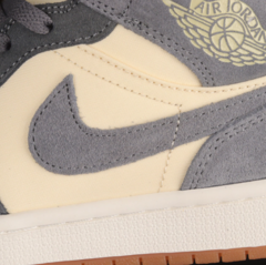 Nike Air Jordan 1 Mid Coconut Grey