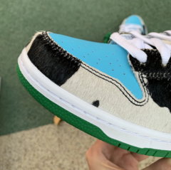 Nike SB Dunk Low Ben & Jerry's Chunky Dunky na internet