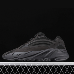 Adidas Yeezy Boost 700 V2 Dark Vanta - comprar online