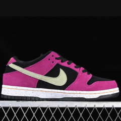 Nike SB Dunk Low PRO ACG Terra Red Plum na internet