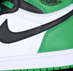 Air Jordan 1 Retro High OG Lucky Green na internet