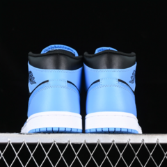 Nike Air Jordan 1 Mid OG University Blue na internet