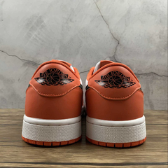 Nike Air Jordan 1 Low Shattered Orange na internet