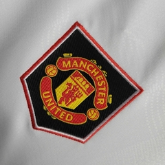 Uniforme Fem Manchester United 22-23 na internet