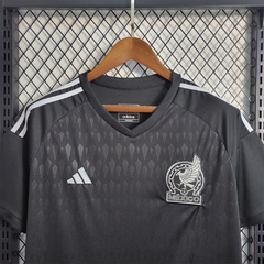 Uniforme México Black 2023 na internet