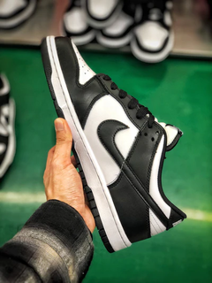 Nike Dunk Low SP Retro White Black Panda na internet