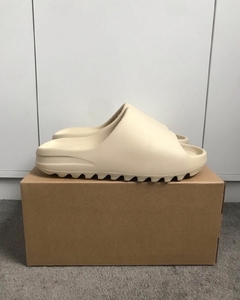 Adidas Yeezy Slide Bone na internet