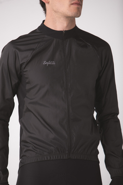 CHAQUETA DE CICLISMO SAFETTI ROMPEVIENTO FERRARA/TRENTINO HOMBRE (USD 119) perfecta contra viento y llovizna en internet