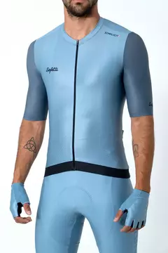 JERSEY SAFETTI SEMPLICITÁ AZUL POLVO HOMBRE (114 USD) en internet