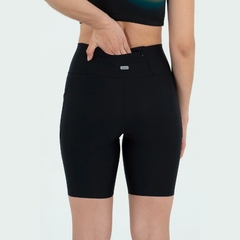 SHORT DE ENTRENOS RUNNIG TREK GYM SAFETTI TITÁN COLOR NEGRO (USD68) no se transparenta - comprar online