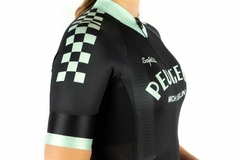 JERSEY DE CICLISMO SAFETTI MODELO PEUGEOT BLACK DAMA (81 USD) en internet