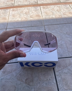 Imagen de LENTES FOTOCROMATICOS MARCA KOO