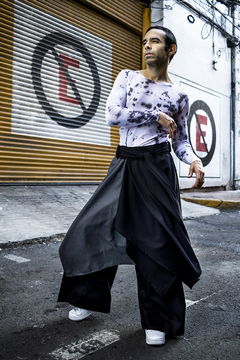 Pantalón falda TAKEDA con diseño único - comprar en línea