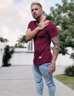 Remeron Hombre Entallado Long Slim Fit Gryfor Remera - comprar online