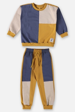 Conjunto infantil blusão e calça moletom geométrico