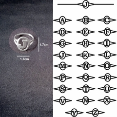 Anel de Letra oval - comprar online