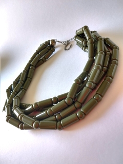 Maxi Colar de Cinco Voltas Bolas e Cilindros Verde Militar - Just Be You Accessories